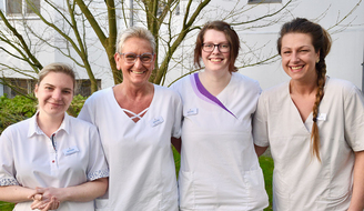 Vier Mitarbeiterinnen des Pflegeteams von Convenio Gelsenkirchen